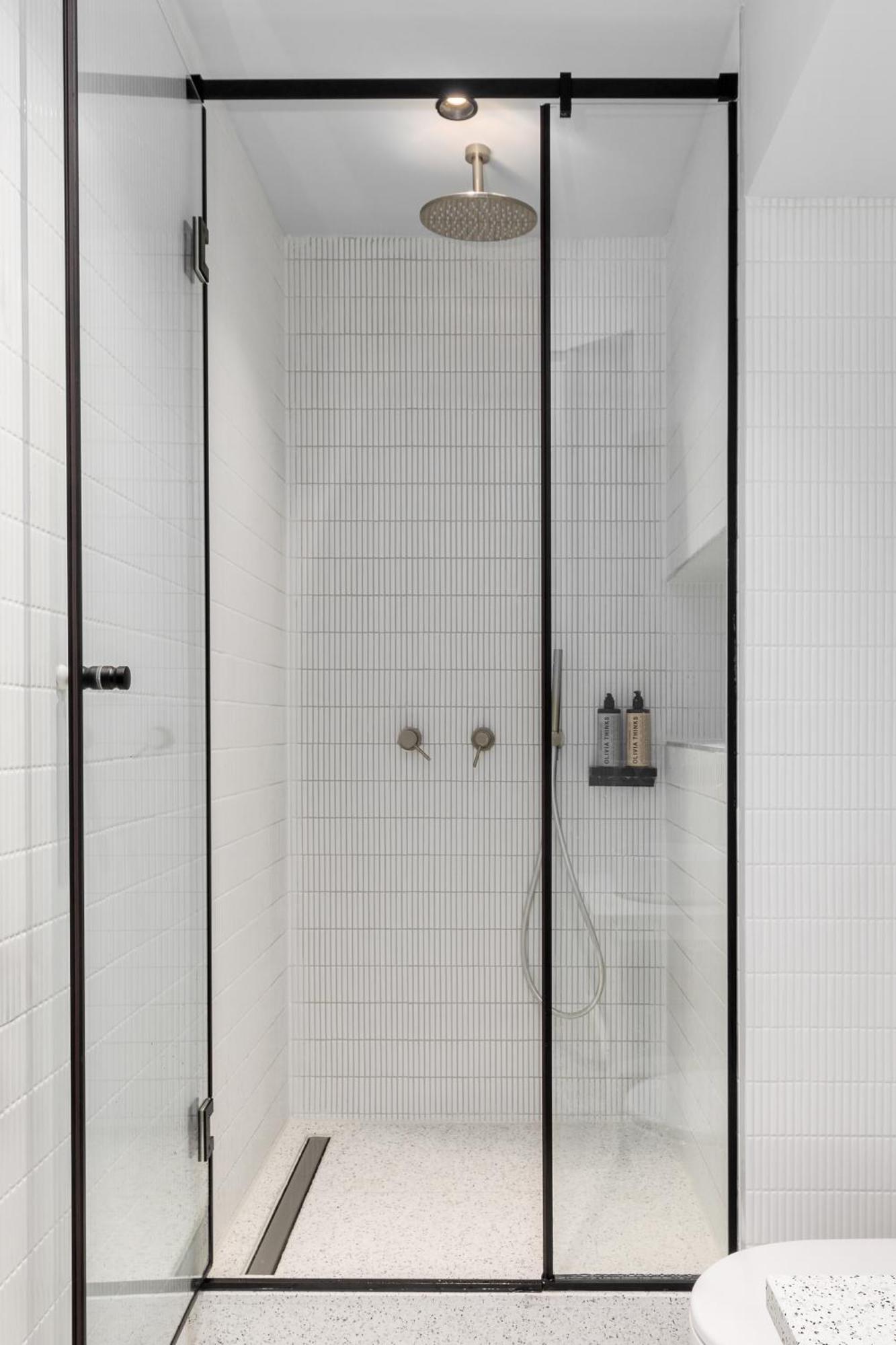 Nero Luxury Suites By Zennova Salonic Exterior foto